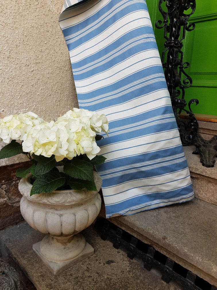 Modré pruhy CA465