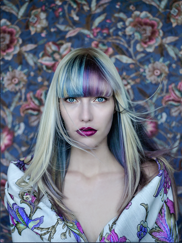 Autor fotografie: Lucie Robinson Pro sérii účesů REDKEN Jaro 2015 byly pro modelku a pozadí použity luxusní dekorační látky z nabídky www.interierovetextilie.cz