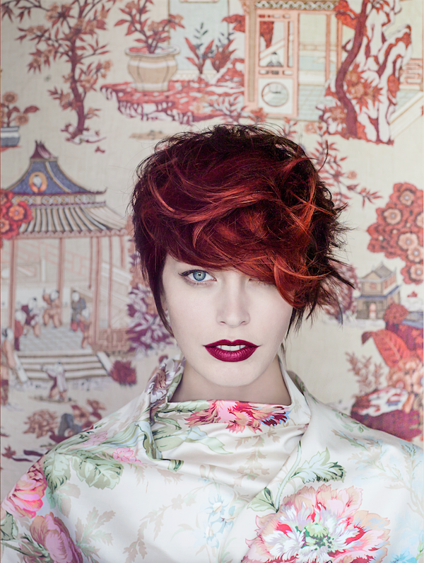 Autor fotografie: Lucie Robinson Pro sérii účesů REDKEN Jaro 2015 byly pro modelku a pozadí použity luxusní dekorační látky z nabídky www.interierovetextilie.cz