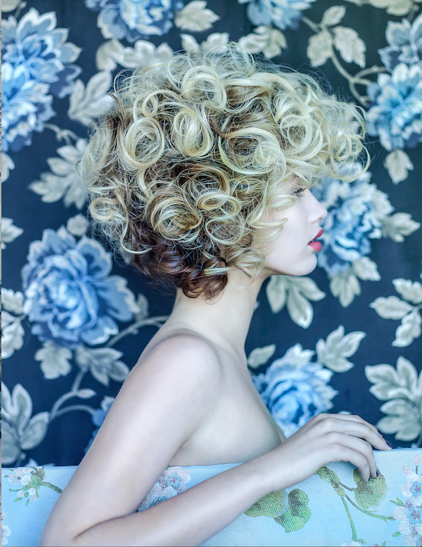 Autor fotografie: Lucie Robinson Pro sérii účesů REDKEN Jaro 2015 byly pro modelku a pozadí použity luxusní dekorační látky z nabídky www.interierovetextilie.cz