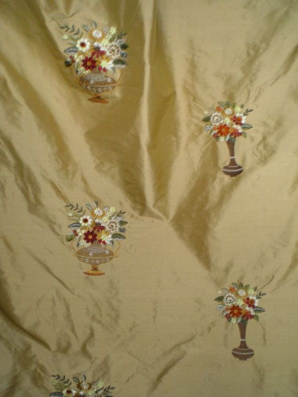 Pugéty květin na hedvábí CA54