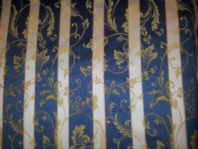 Elegantní textilie s pruhy CA20