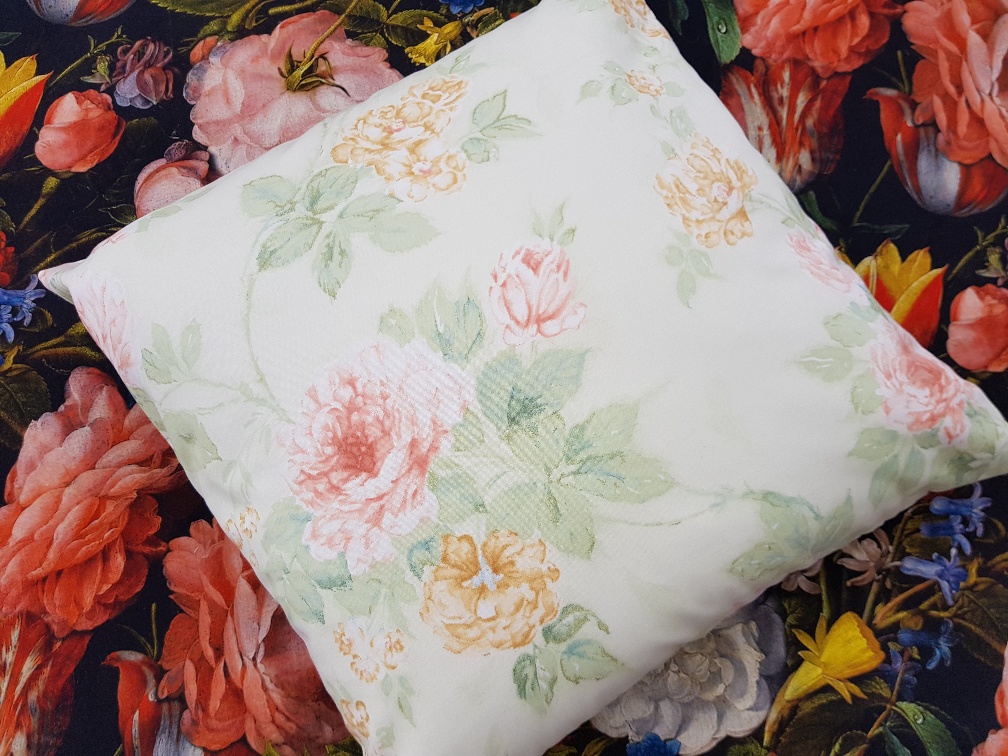 Jemné pastelové květy OP226