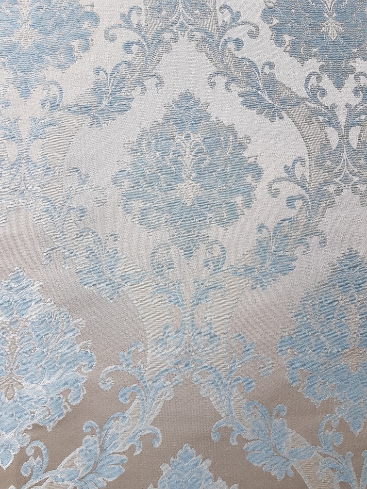 Šedomodré ornamenty na slonové kosti