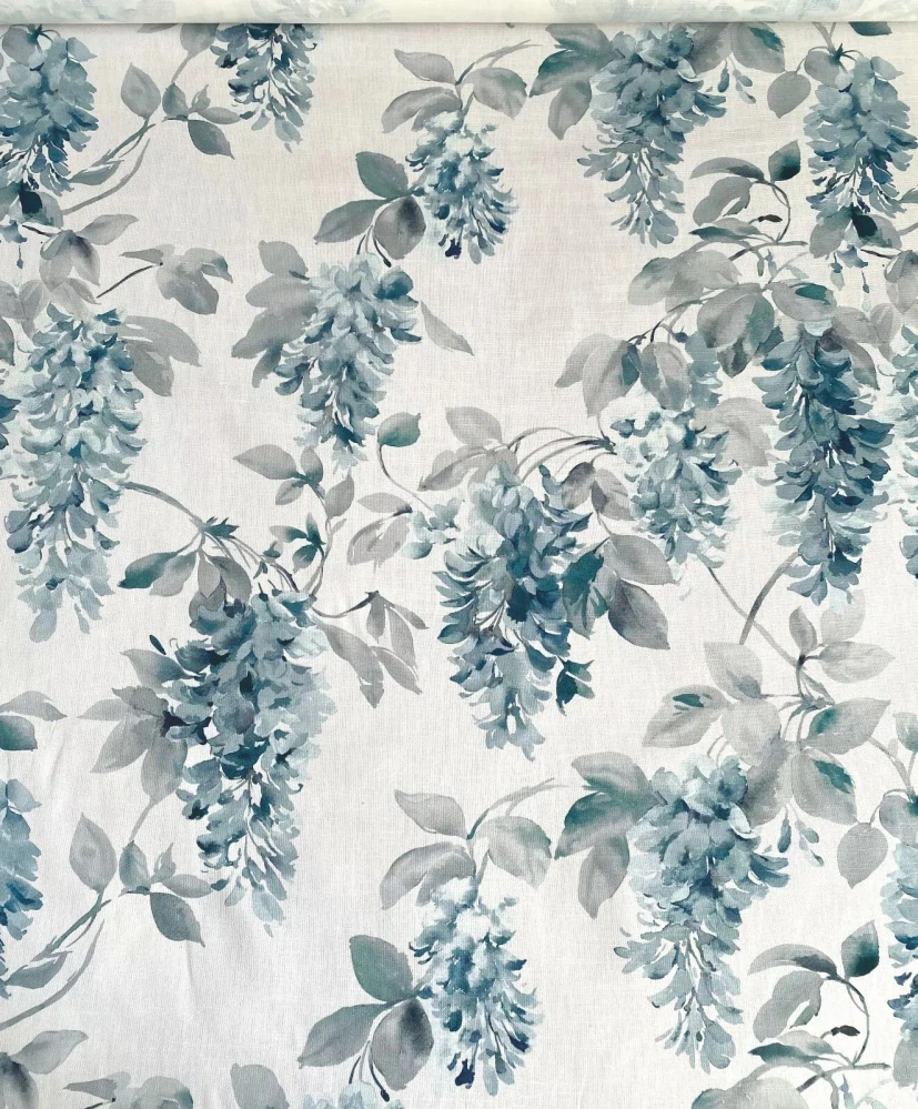 Rostliny v bleděmodré