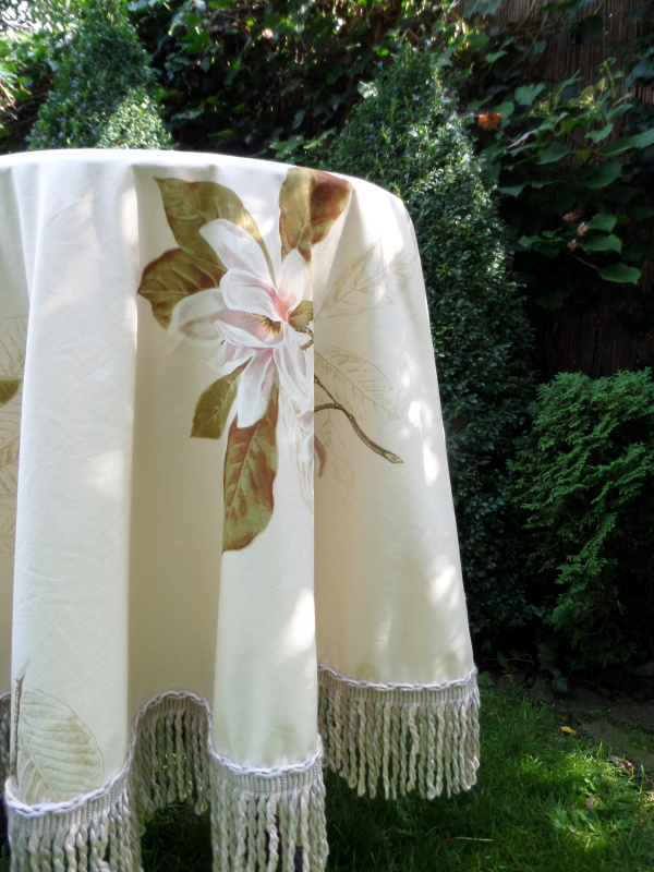 Kulatý ubrus "Magnolie" 138cm UB32