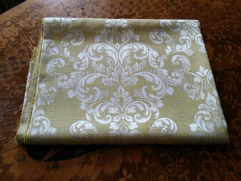 Elegantní damaškový motiv "citronová/béžovožlutá" 1,07 metru