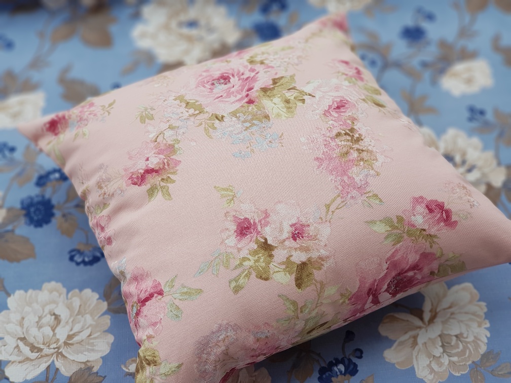 Pudrové růže  OP218