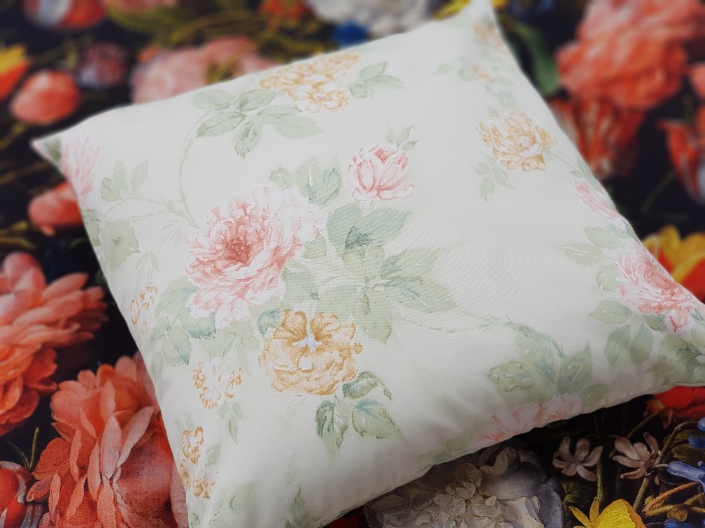 Jemné pastelové květy OP226