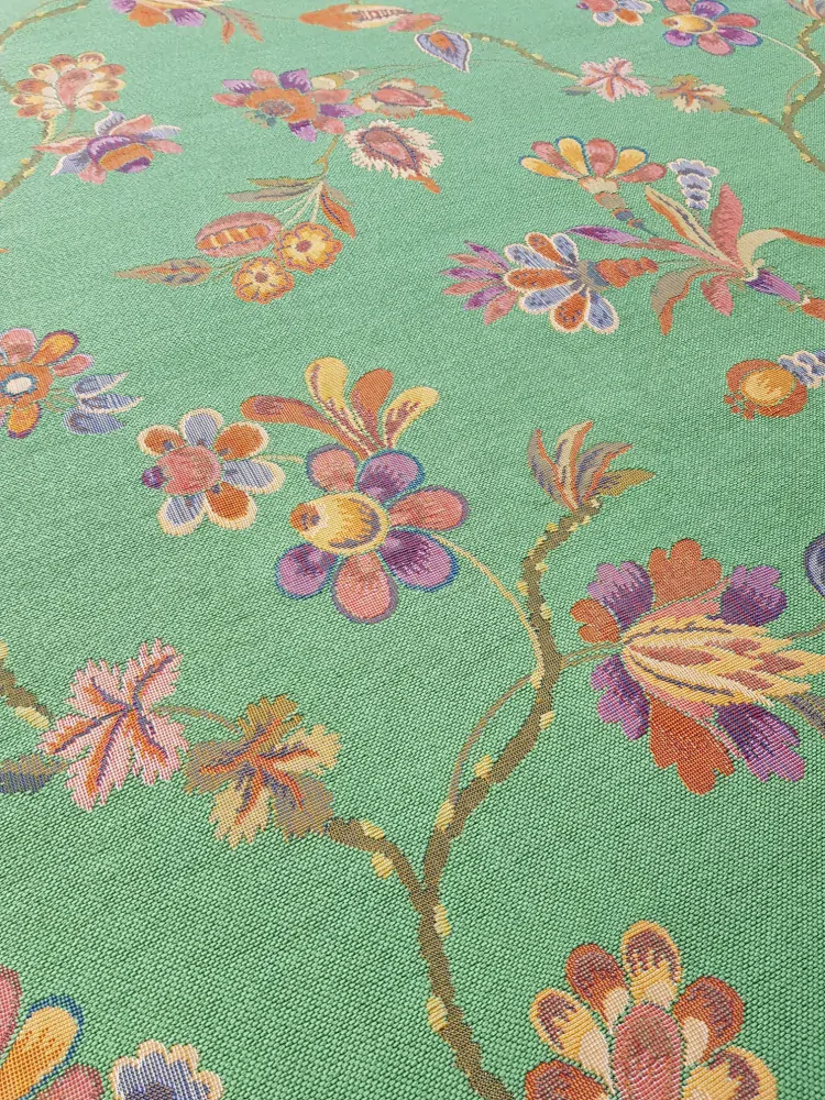 Květinové motivy v zelené