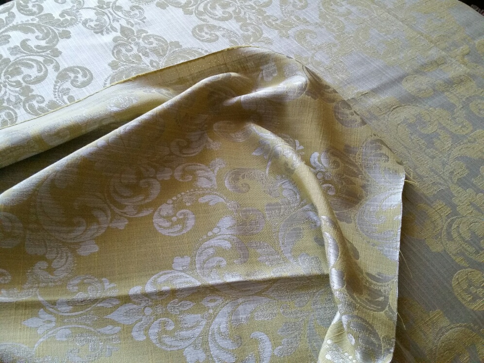 Elegantní damaškový motiv "citronová/béžovožlutá" 1,07 metru