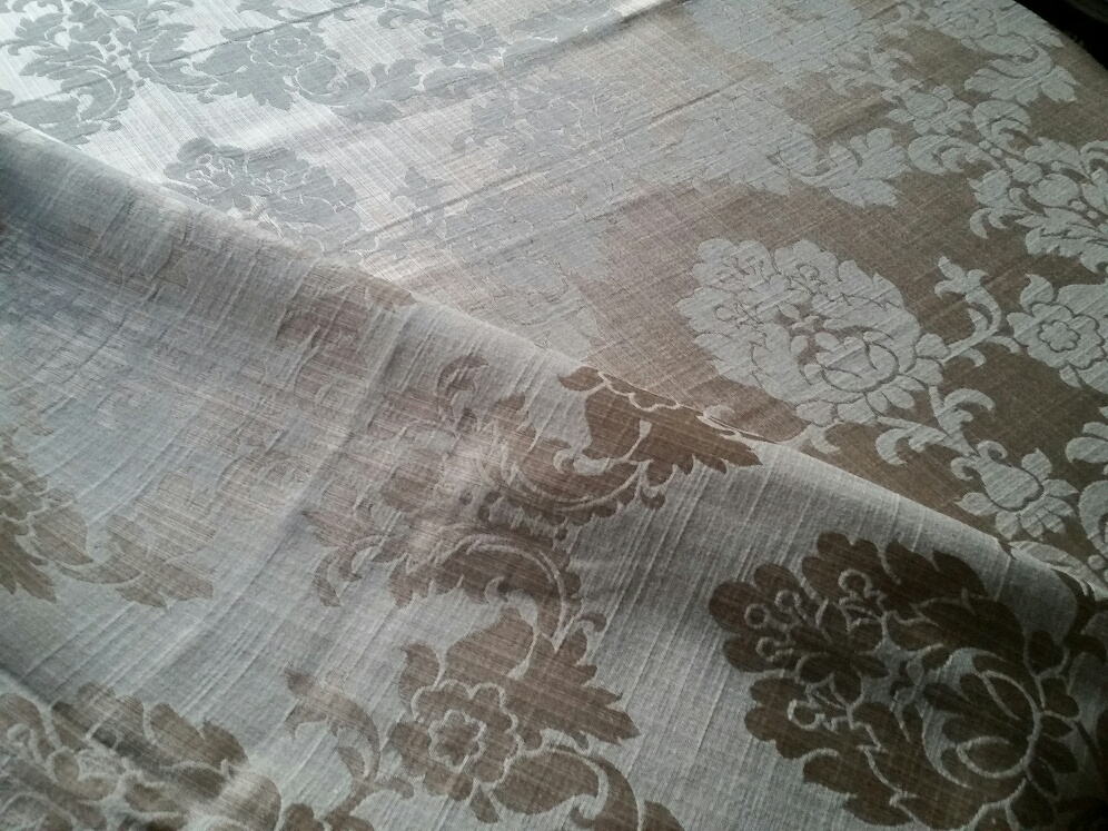 Elegantní damaškový motiv "ivory/slonová kost" 1,81 metru