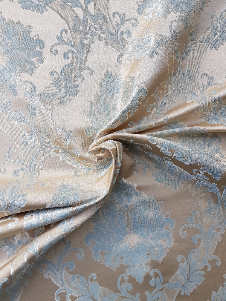 Šedomodré ornamenty na slonové kosti