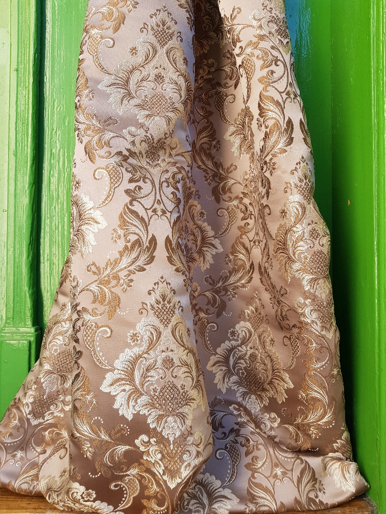 Damaškový motiv "Imperial" v šedé