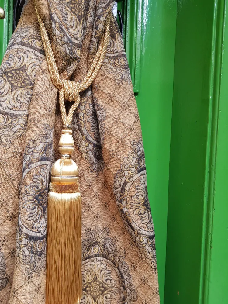 Ornamenty na starozlaté