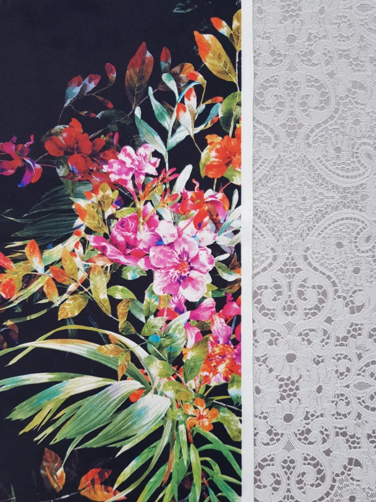 Květy v sametu 40x40cm 