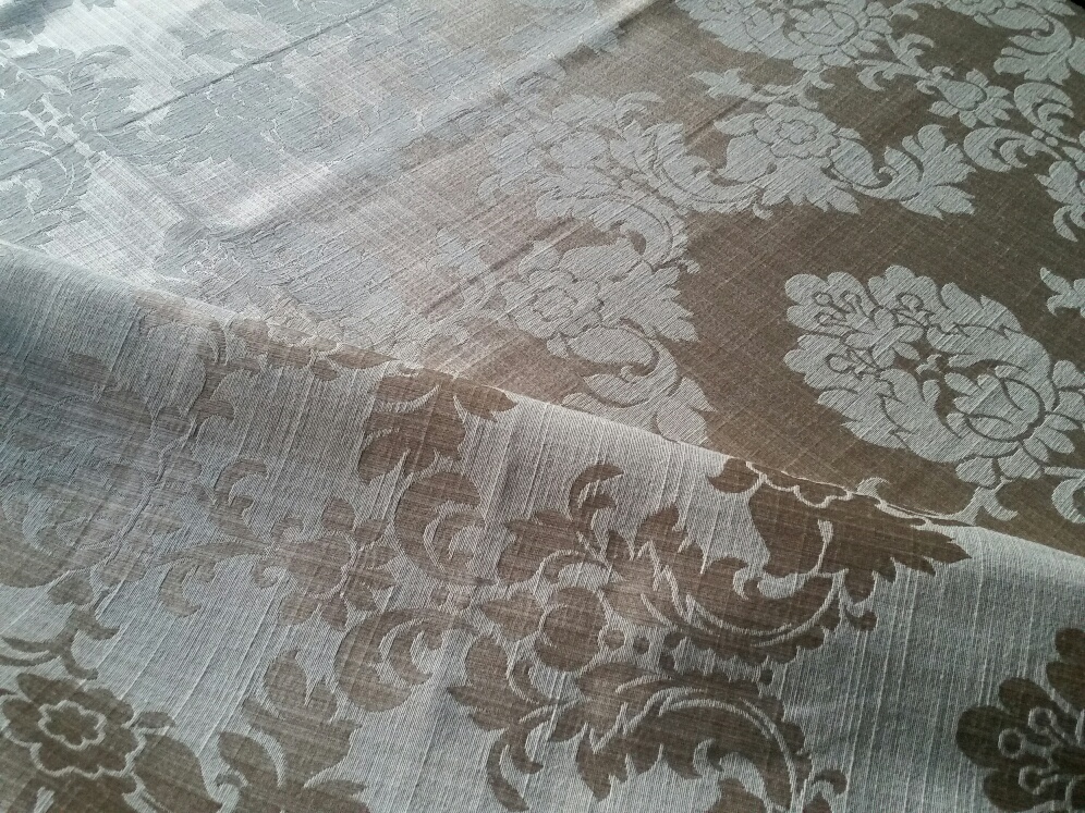 Elegantní damaškový motiv "ivory/slonová kost" 1,81 metru