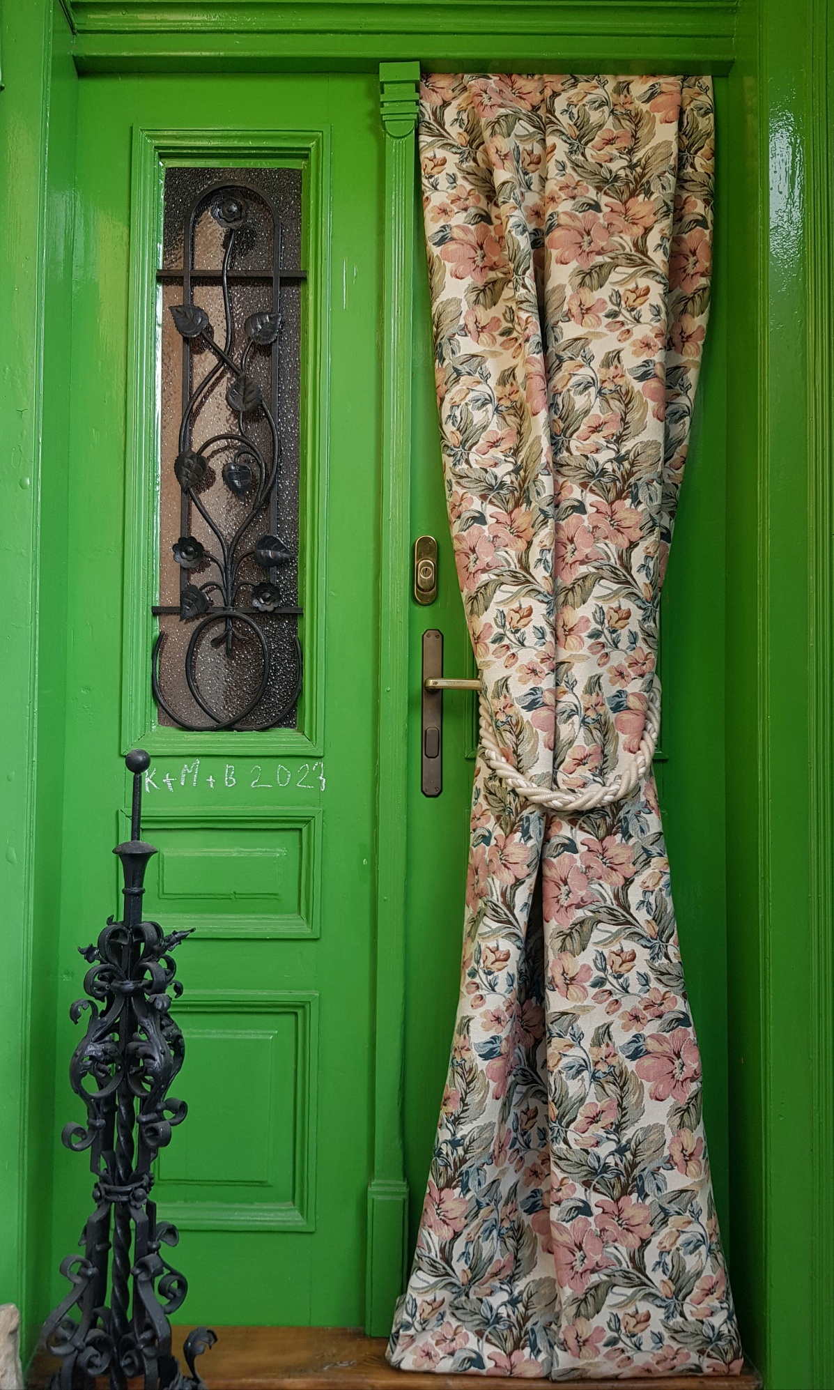 Květinová harmonie na béžové