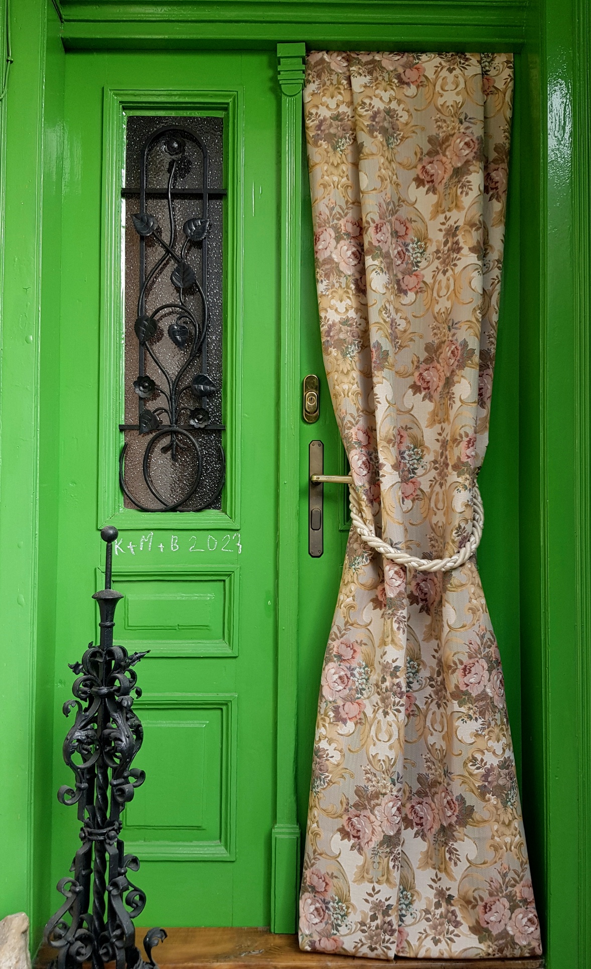 Palácové květy v ornamentech