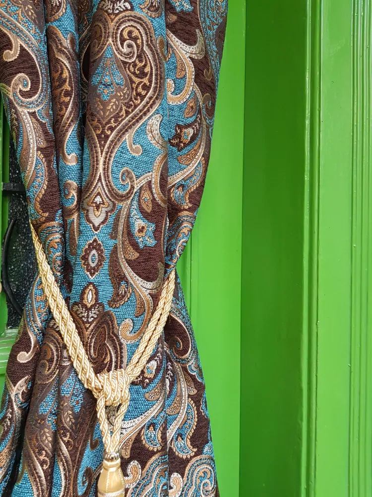 Ornament "Elegance v modré"