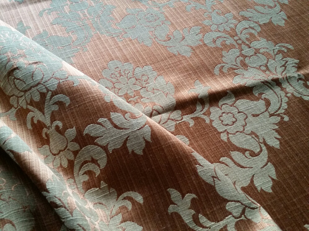 Elegantní damaškový motiv "lesklá terakota" 1,06 metru
