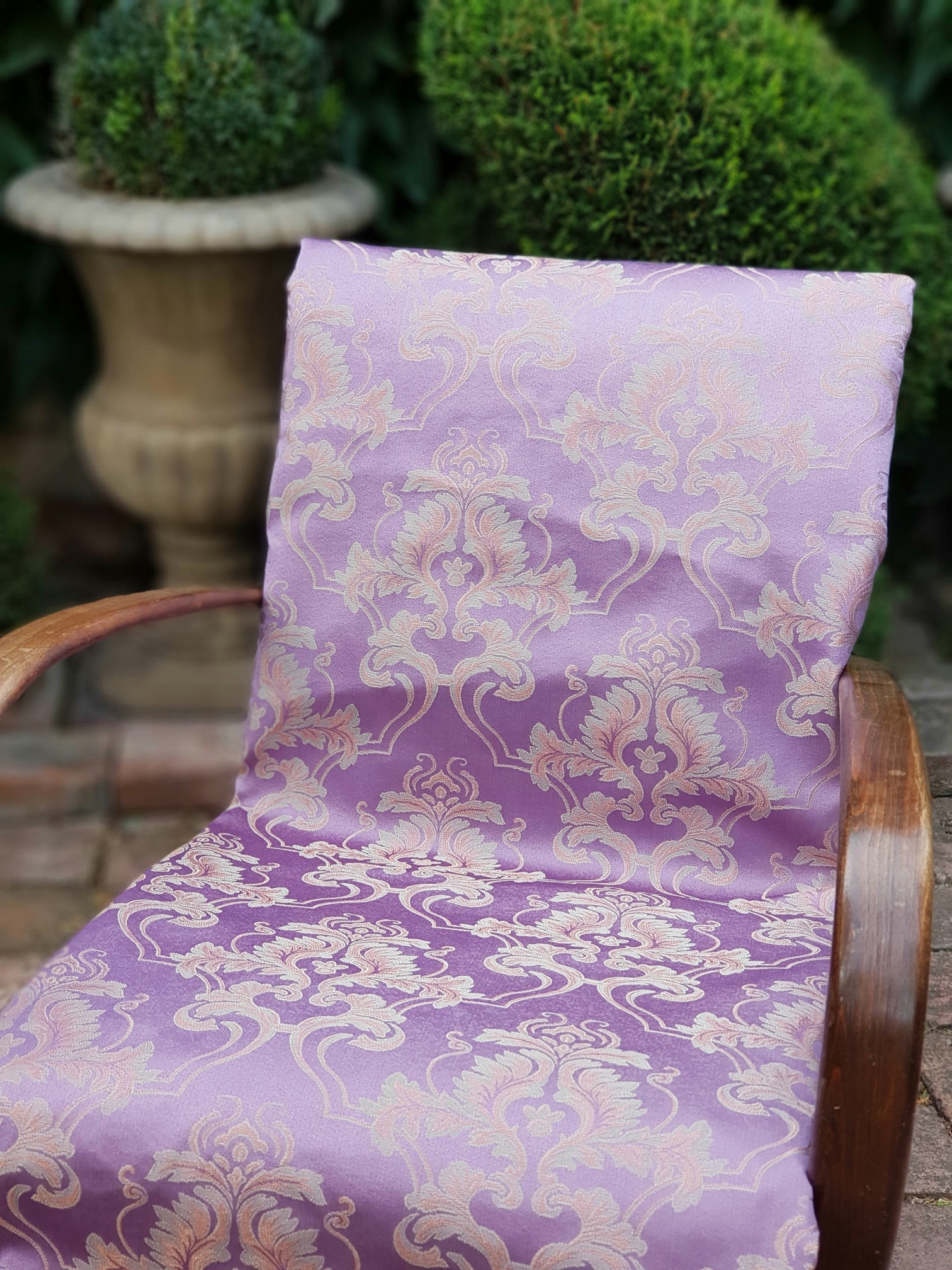 Ornamenty na fialové