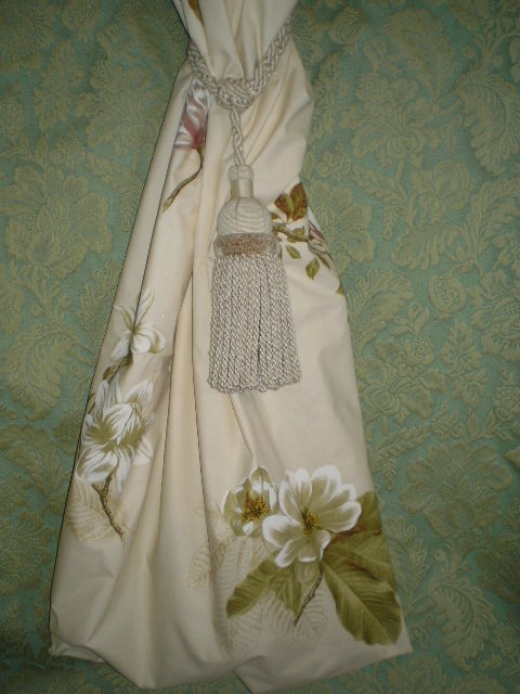 Květy Magnolie CA225