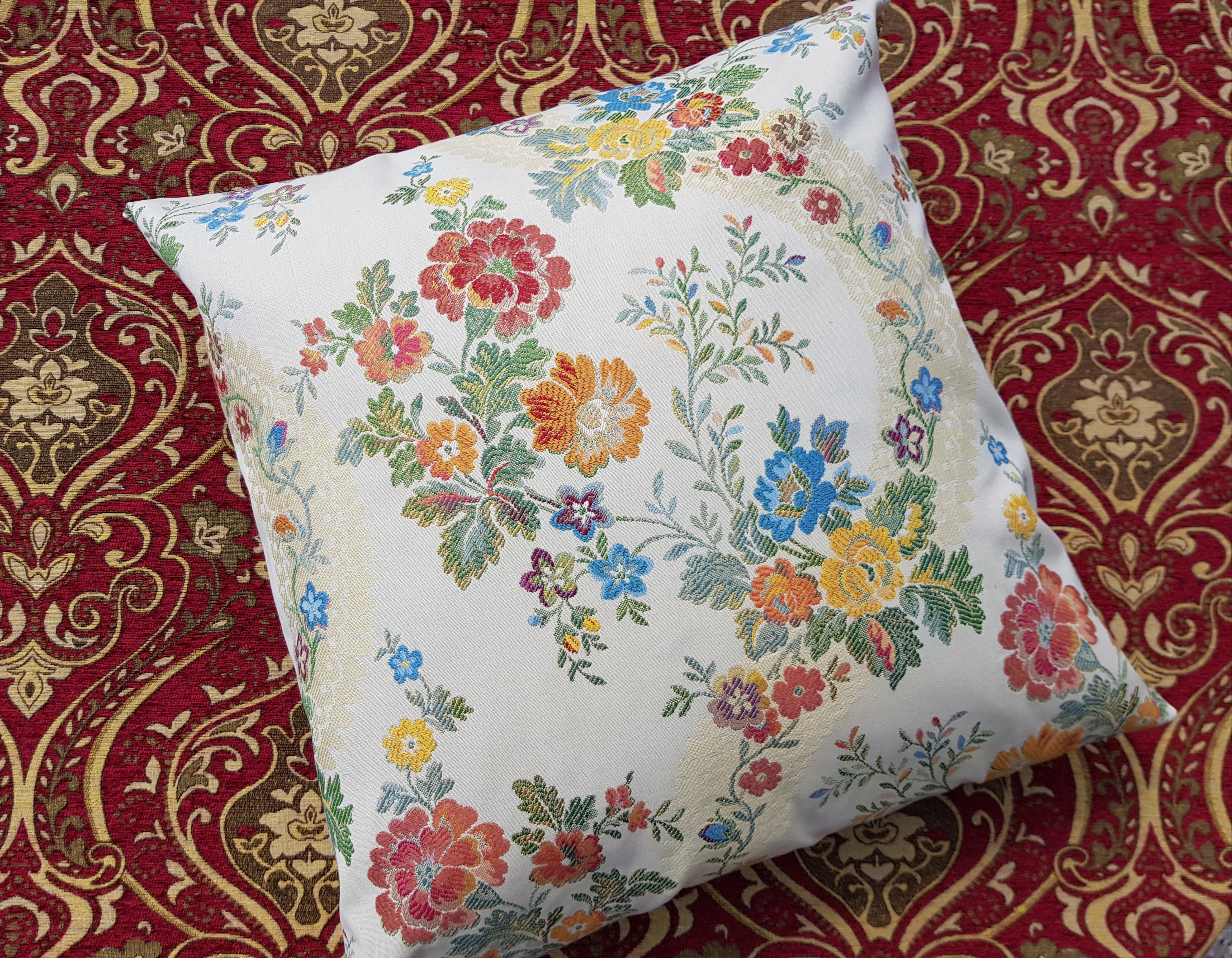 Tkané jarní květy