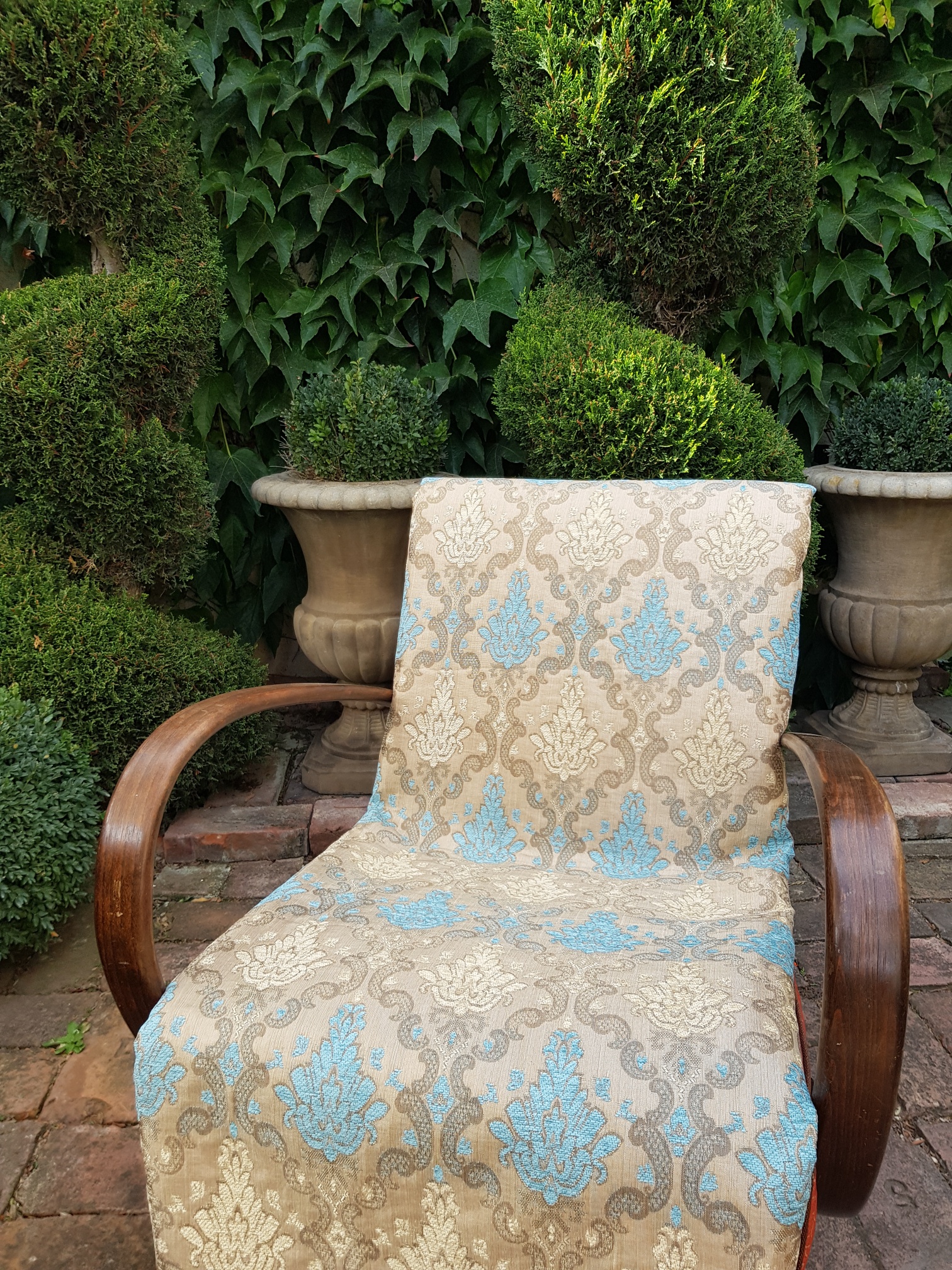 Ornamenty na světlé